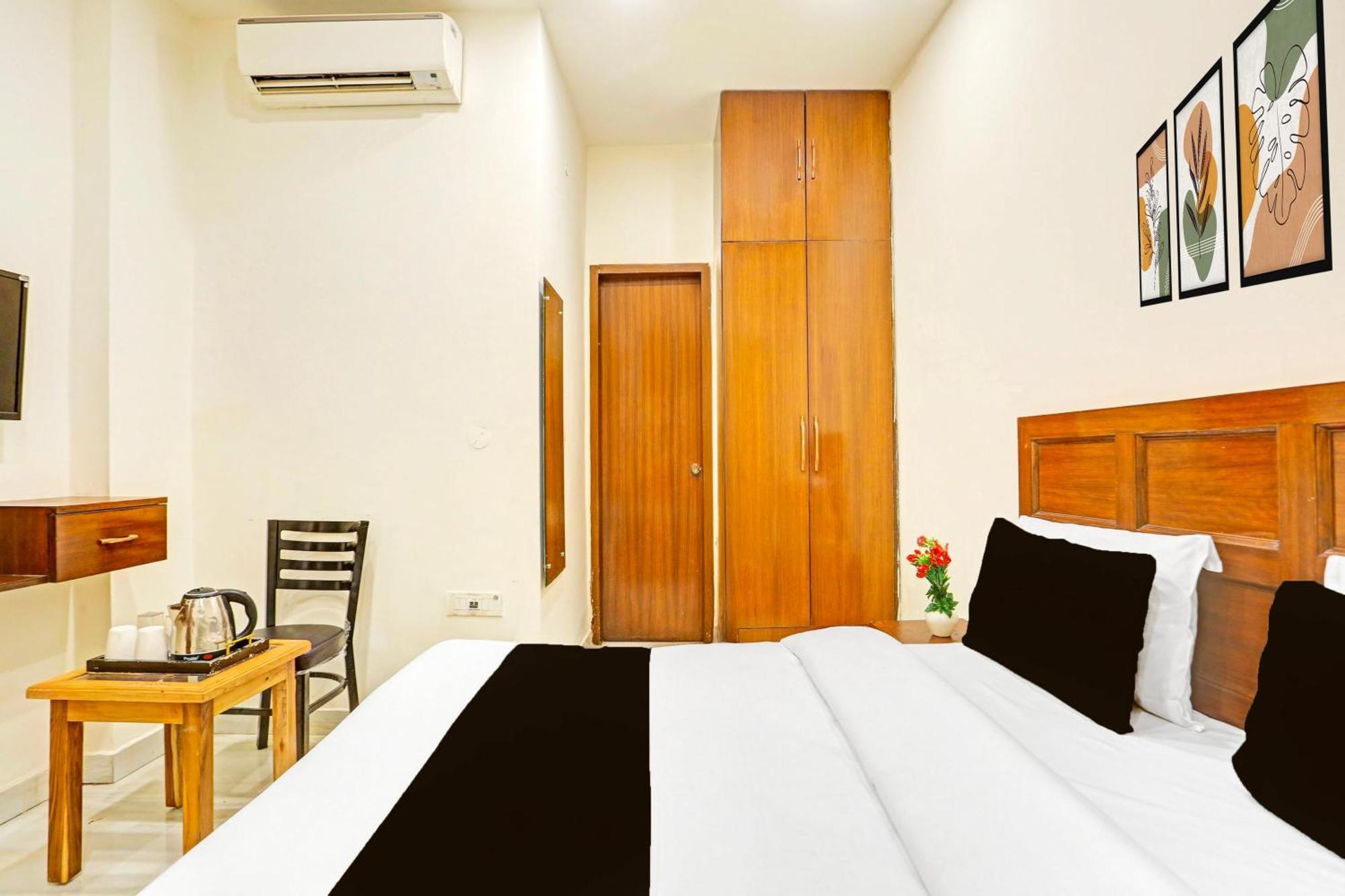 Super Hotel O Sector 45 Formerly Manyavar Chandīgarh Екстериор снимка