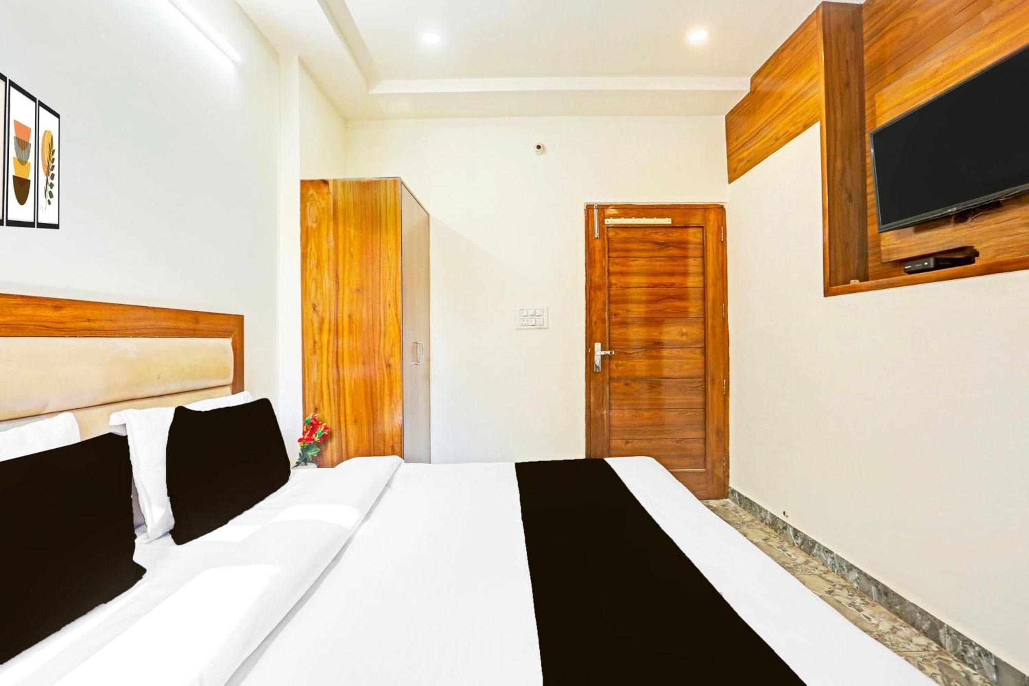 Super Hotel O Sector 45 Formerly Manyavar Chandīgarh Екстериор снимка